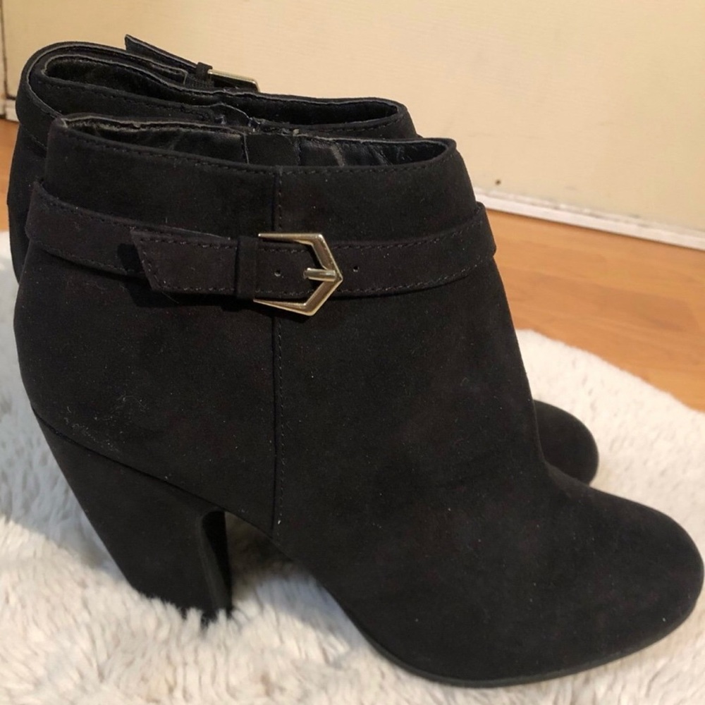 Candie's Black Ankle Booties with Buckle - Picture 6 of 10
